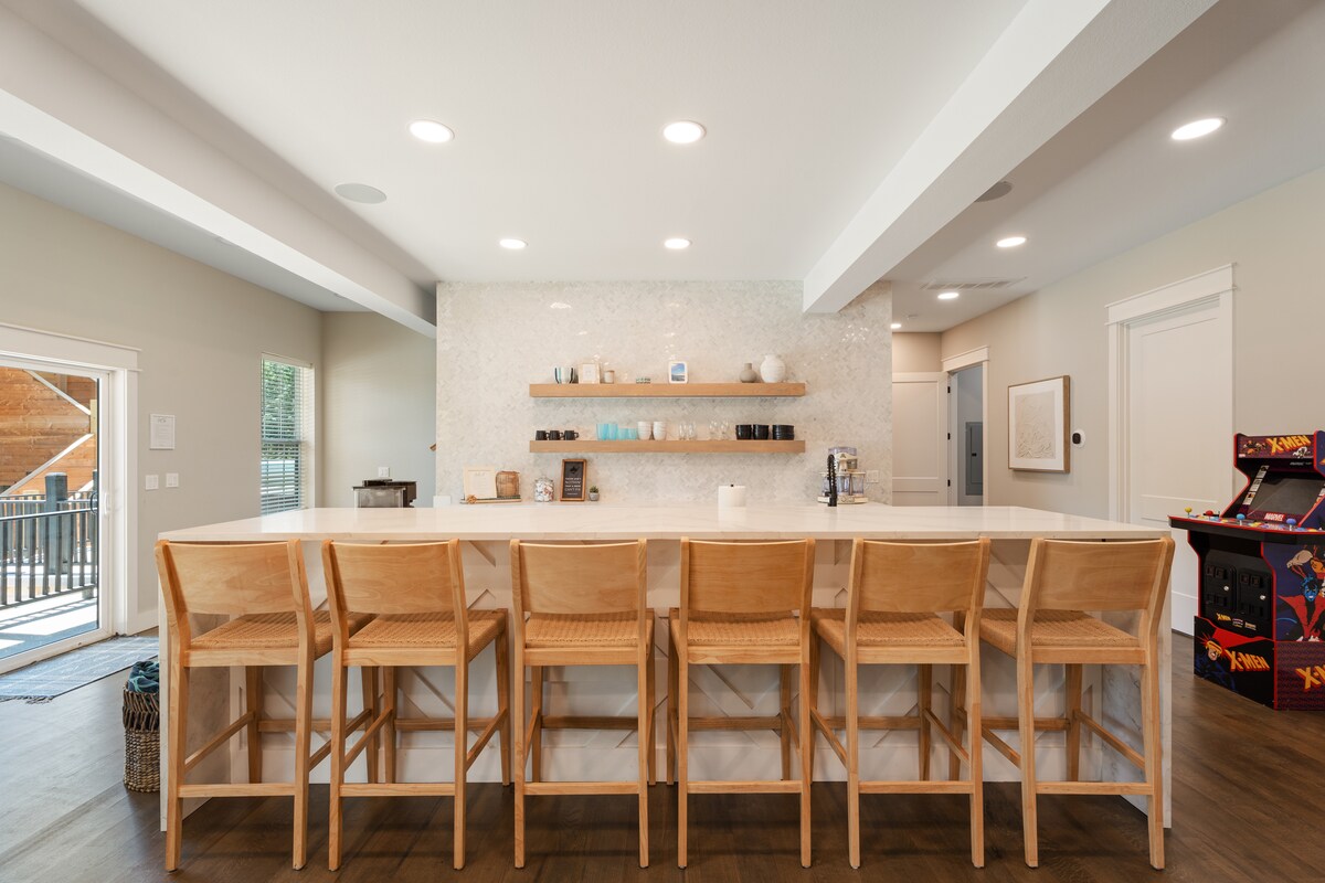 Kitchen with bar seating