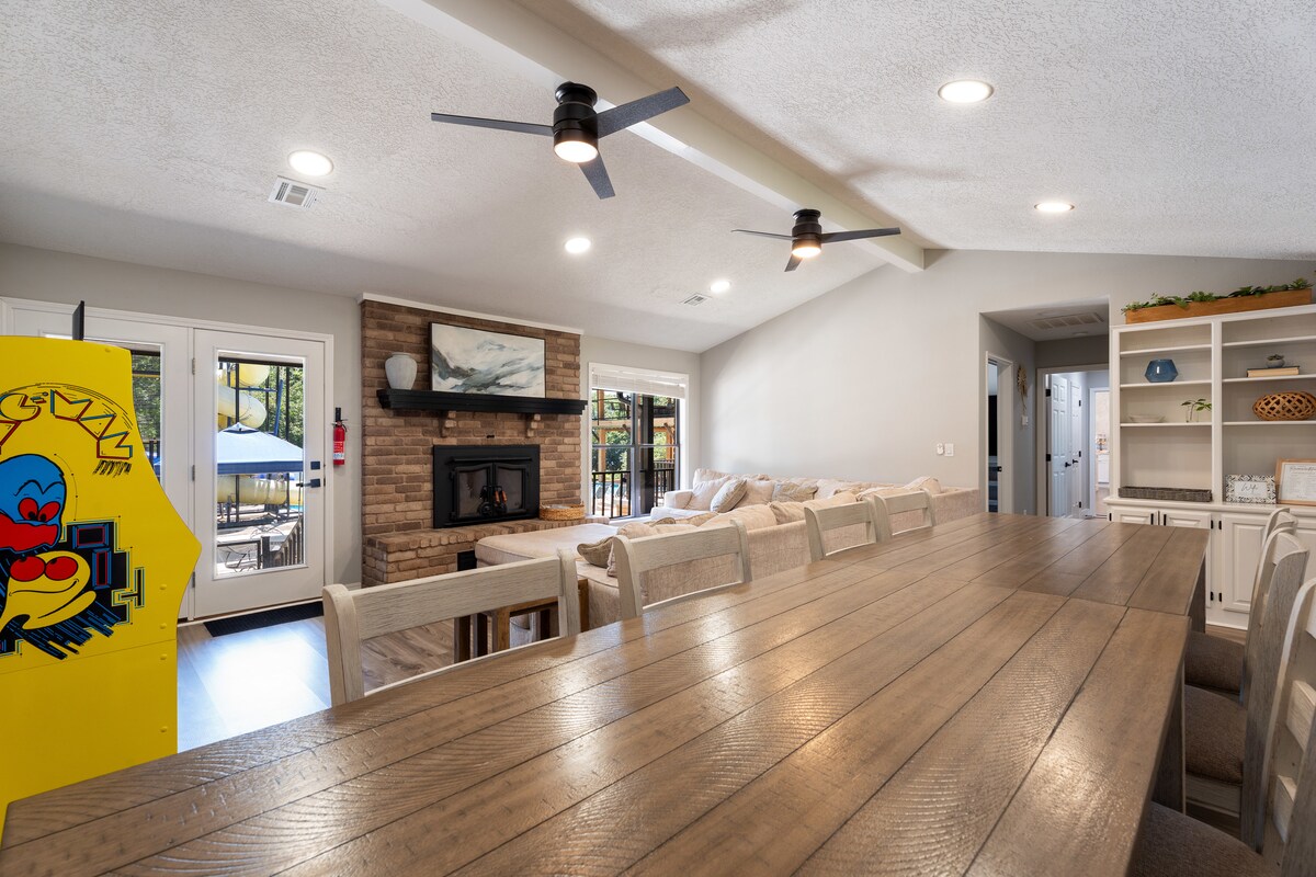 Dining nook